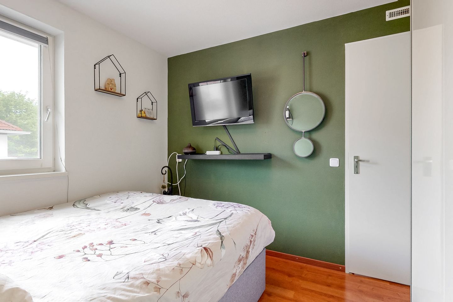 Foto 19 van Renoirhof 32