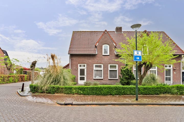 Deken Cauthalsstraat 1