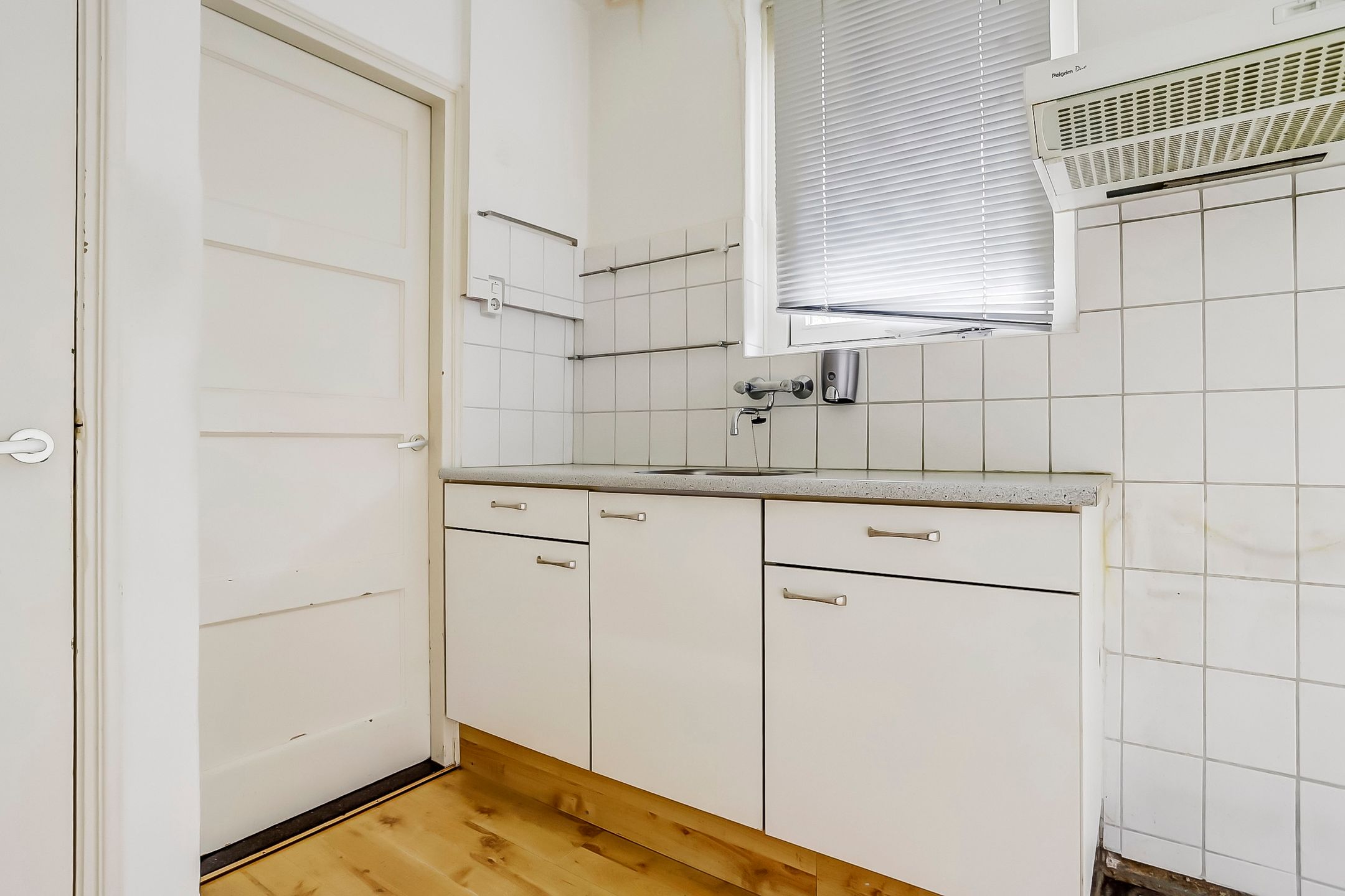 Foto 9 van Deken Cauthalsstraat 1