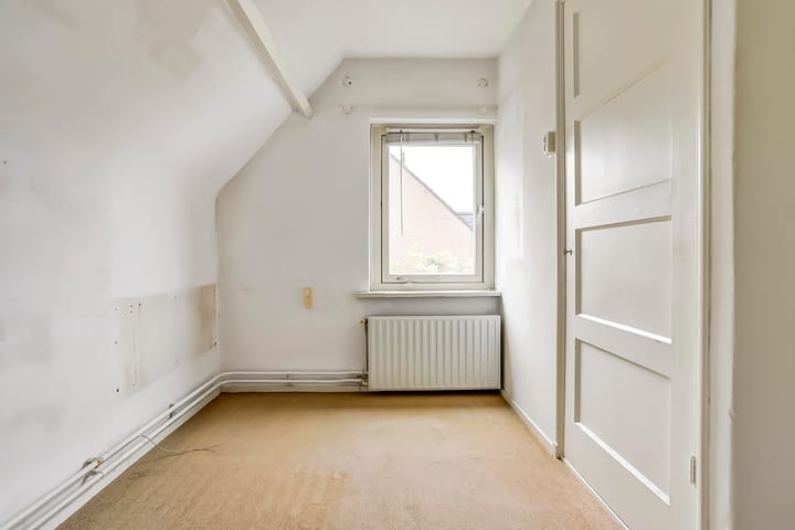 Foto 18 van Deken Cauthalsstraat 1