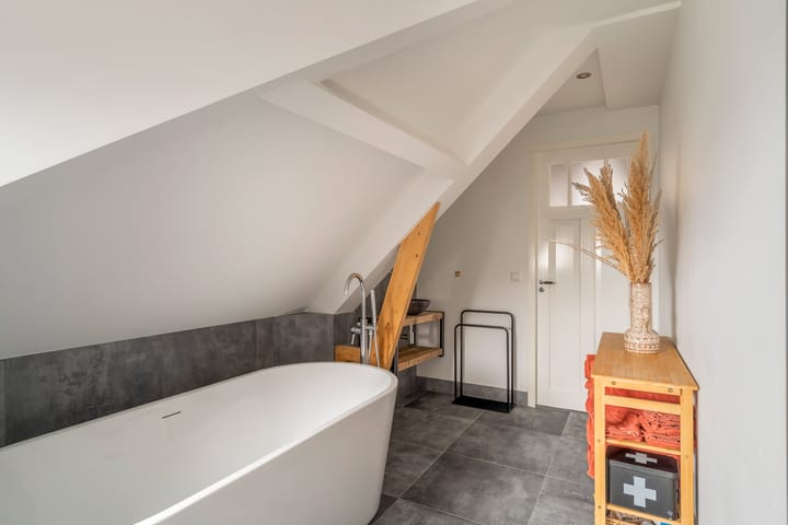 Foto 36 van Fenacoliuslaan 47-A