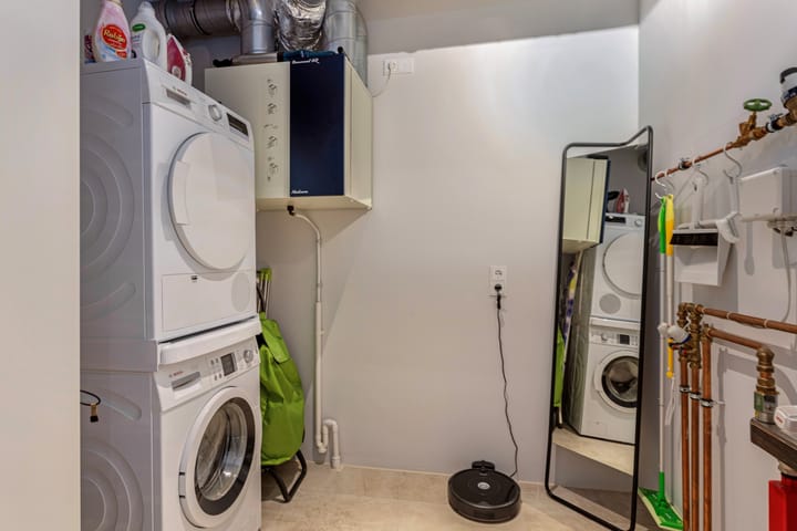 Foto 15 van Anna van Buerenplein 239