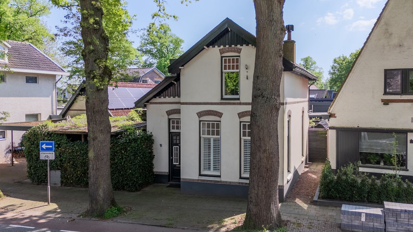 Foto 1 van Stationsstraat 36