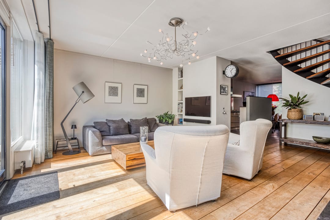 Foto 8 van van Erpstraat 56