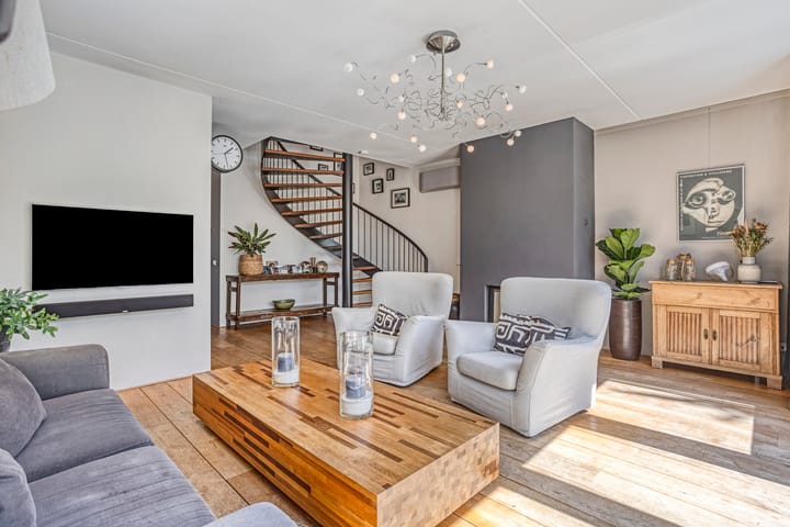 Foto 10 van van Erpstraat 56