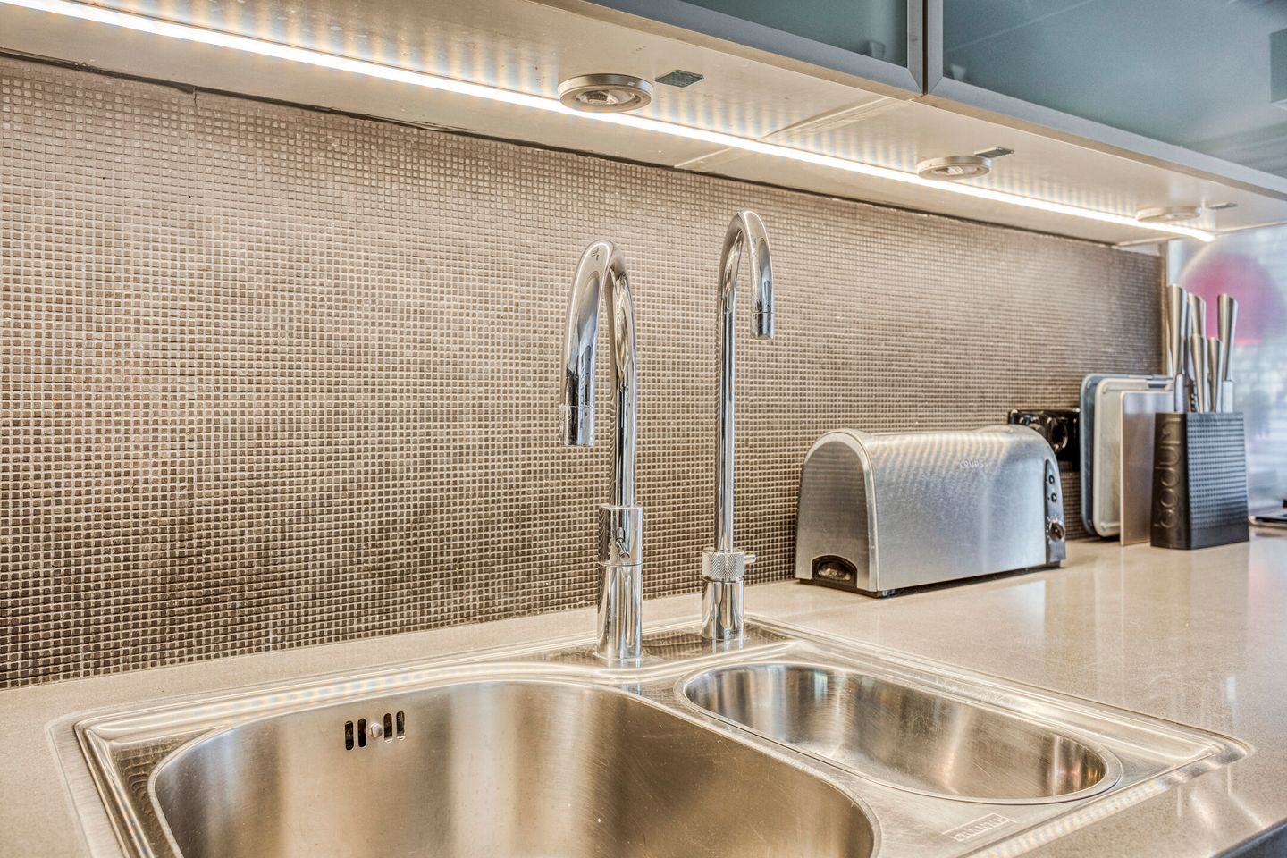 Foto 14 van van Erpstraat 56