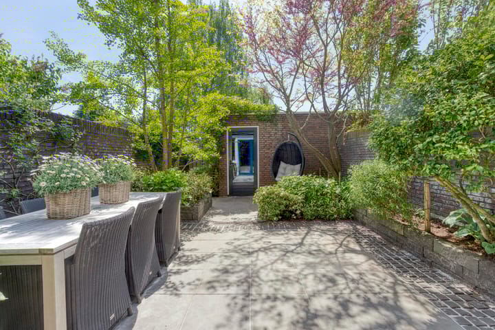 Foto 43 van van Erpstraat 56