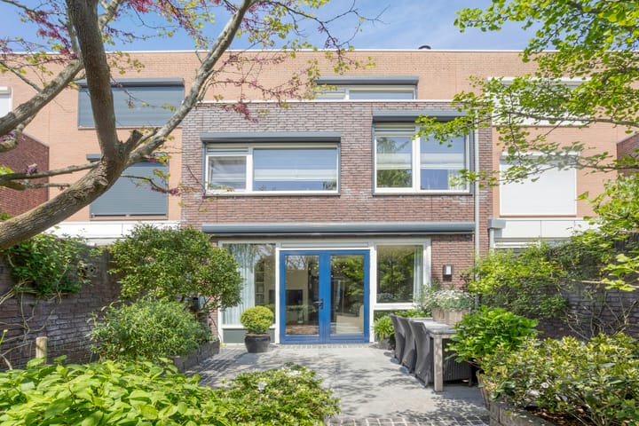 Foto 1 van van Erpstraat 56