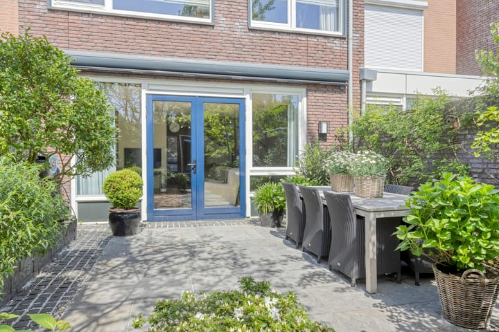 Foto 44 van van Erpstraat 56