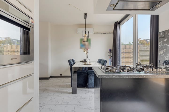 Foto 13 van Van IJsendijkstraat 269