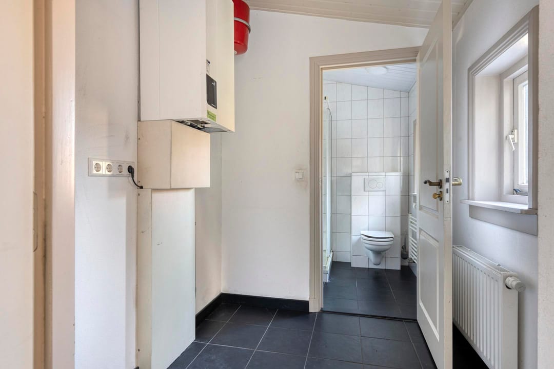 Foto 13 van Dampoortweg 3