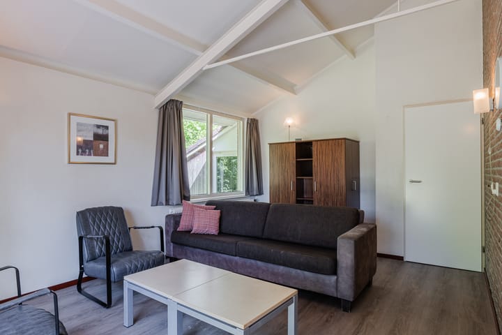 Photo 4 of Oshaarseweg 24-126