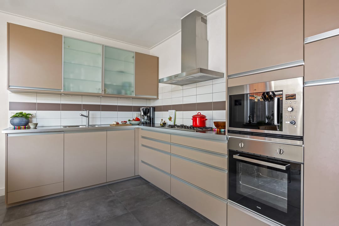 Photo 7 of Nicolaasstraat 22