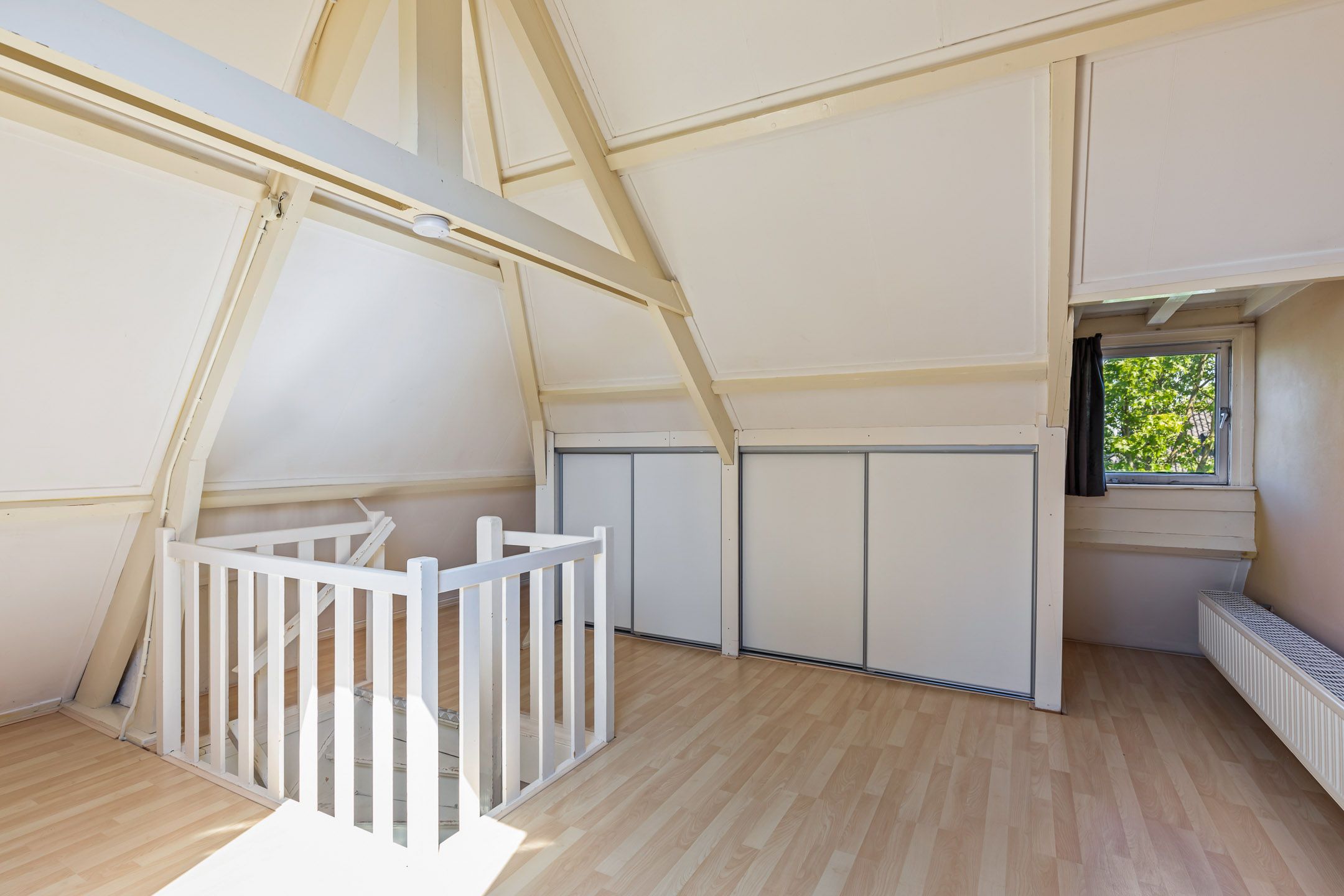 Photo 12 of Nicolaasstraat 22