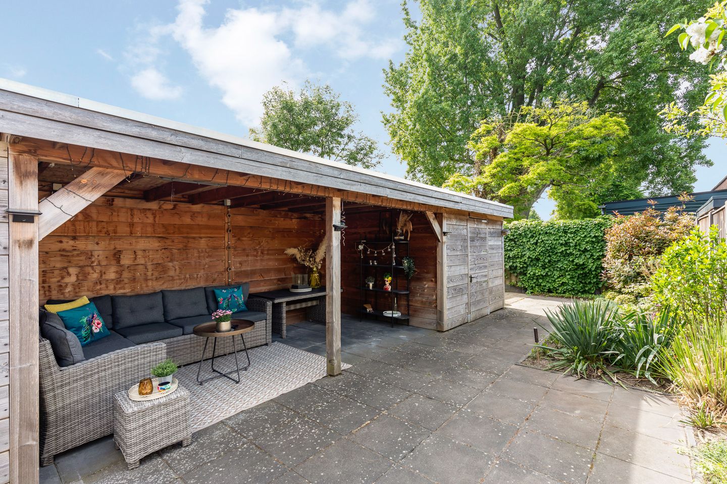 Photo 14 of Nicolaasstraat 22