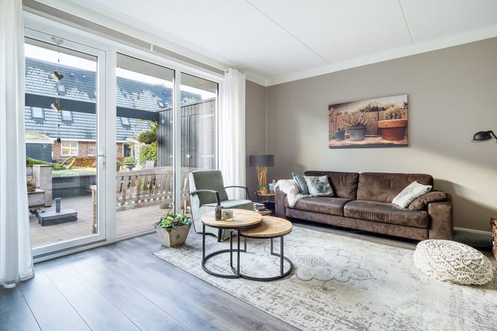 Foto 11 van Nelson Mandelahof 43