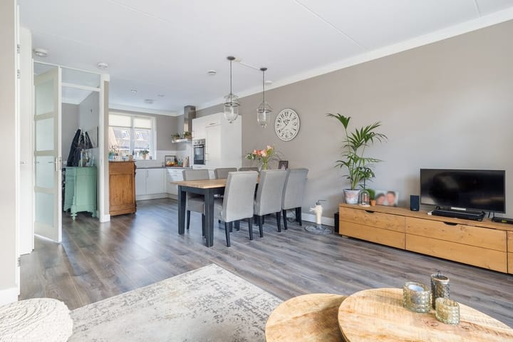 Foto 12 van Nelson Mandelahof 43