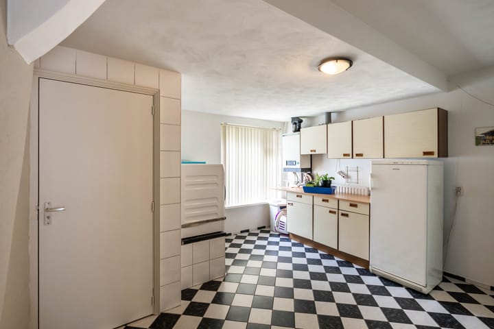 Photo 15 of Spaanderstraat 126