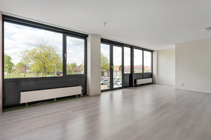 Foto 7 van Nicolaas Beetsplein 111-A