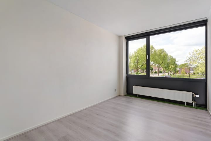 Foto 9 van Nicolaas Beetsplein 111-A