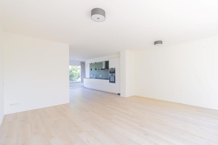 Photo 2 of Brunel 42