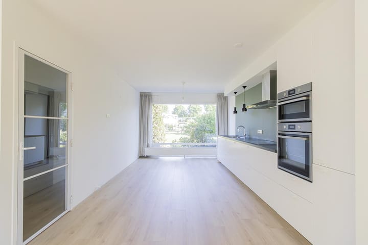 Photo 4 of Brunel 42