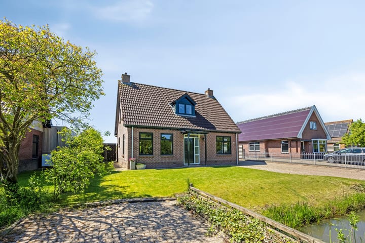 Foto 2 van Eelke Meinertswei 34