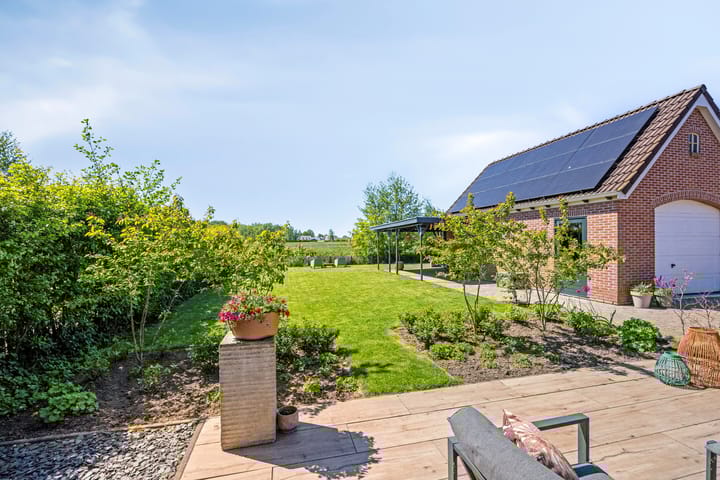 Foto 3 van Eelke Meinertswei 34