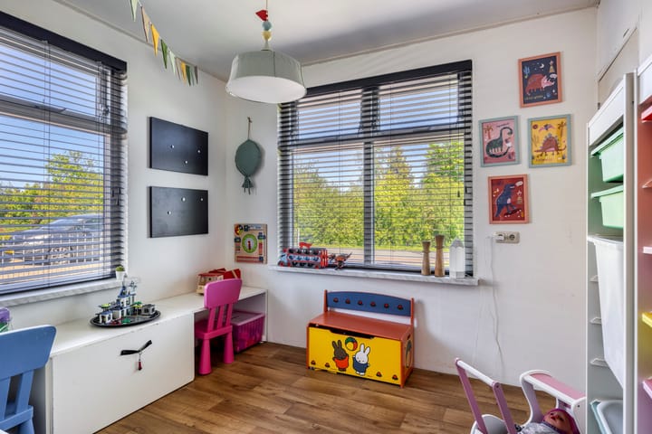 Foto 13 van Eelke Meinertswei 34