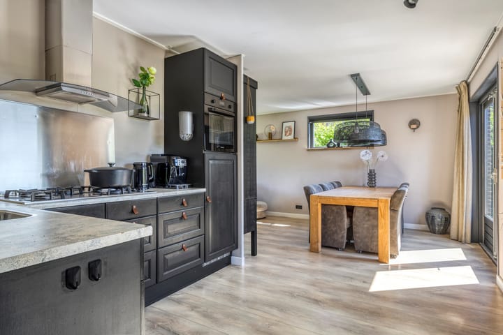 Foto 28 van Eelke Meinertswei 34