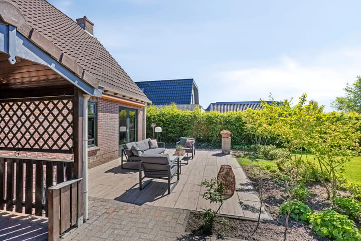 Foto 47 van Eelke Meinertswei 34