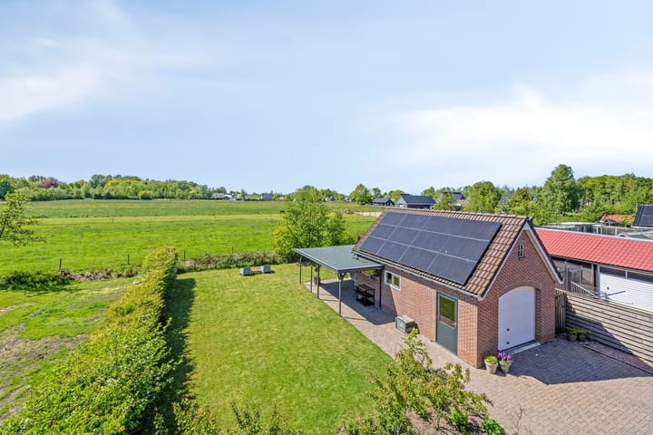 Foto 57 van Eelke Meinertswei 34