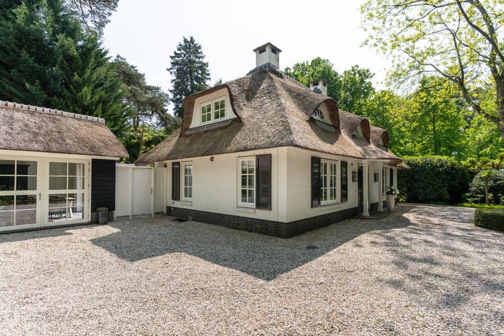 Foto 3 van Van der Helstlaan 4