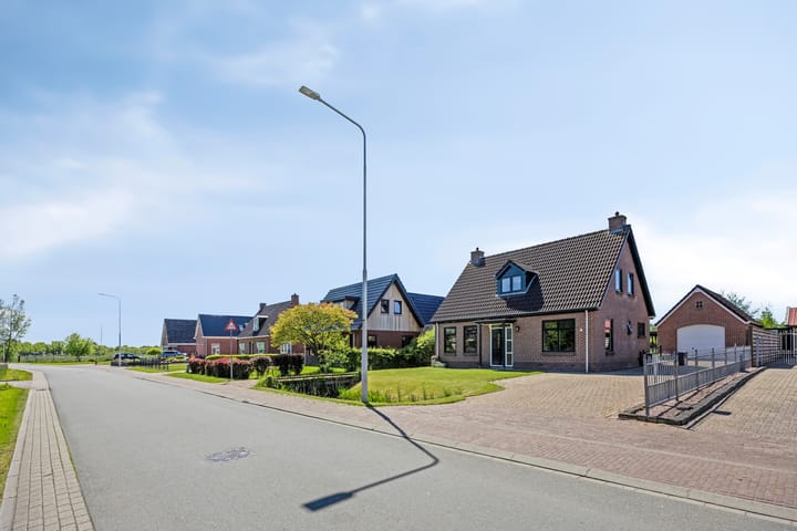 Foto 67 van Eelke Meinertswei 34