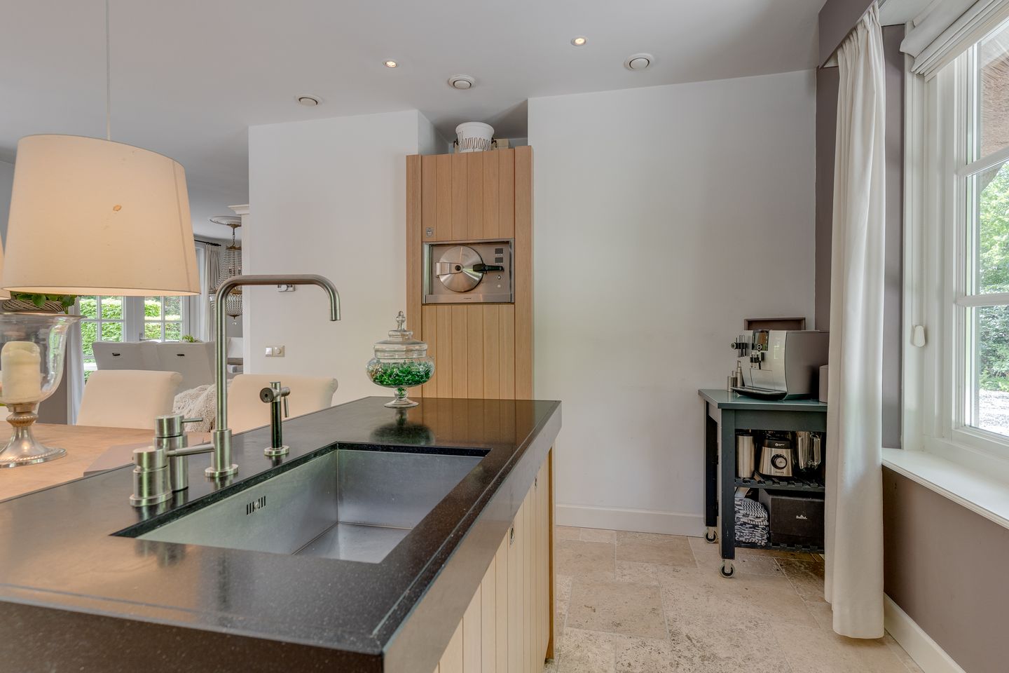 Foto 19 van Van der Helstlaan 4