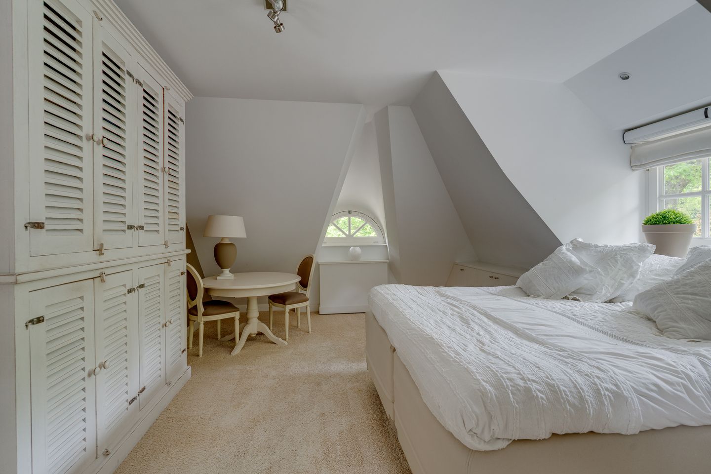 Foto 29 van Van der Helstlaan 4