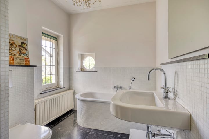 Foto 30 van Bisschop Boermansstraat 57