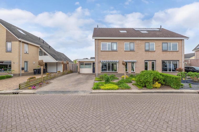 Voorne 8 main image