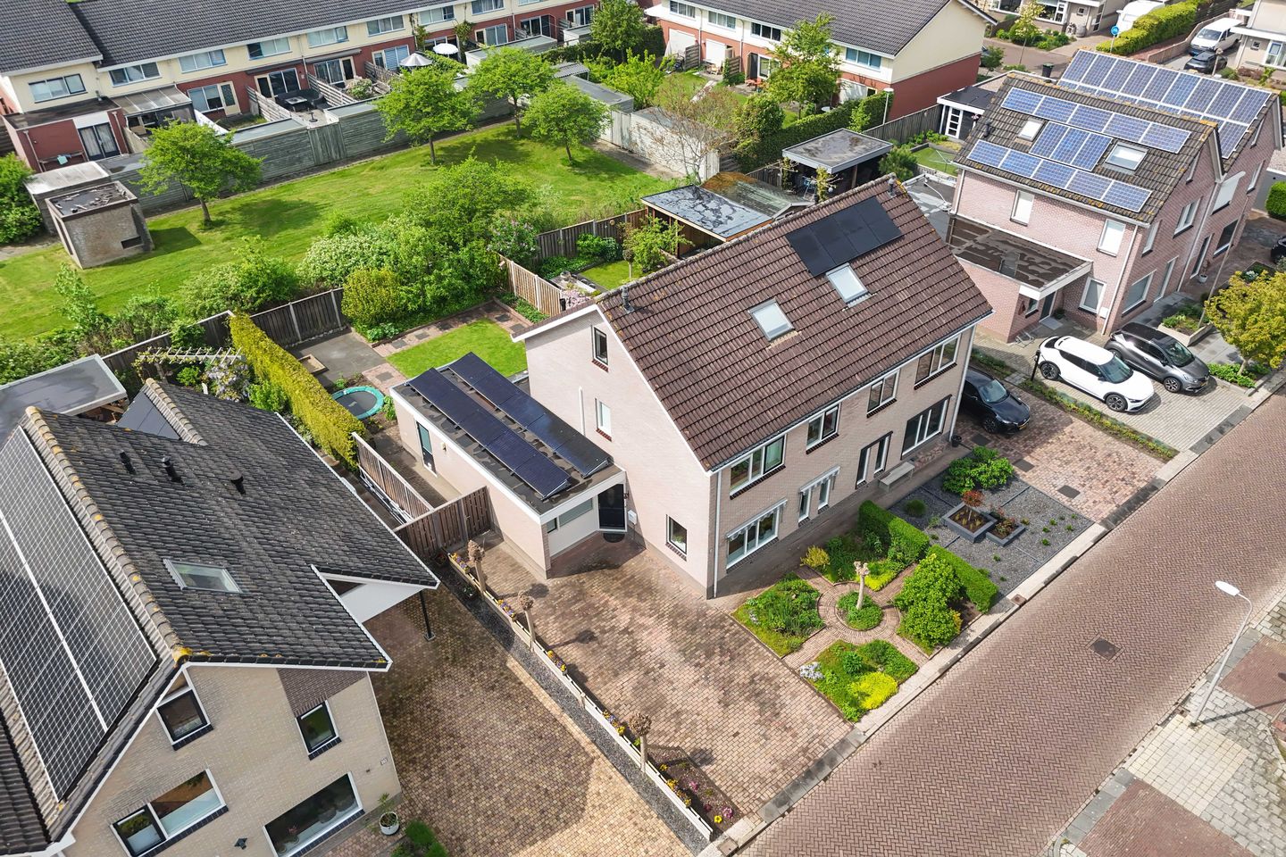 Foto 10 van Voorne 8