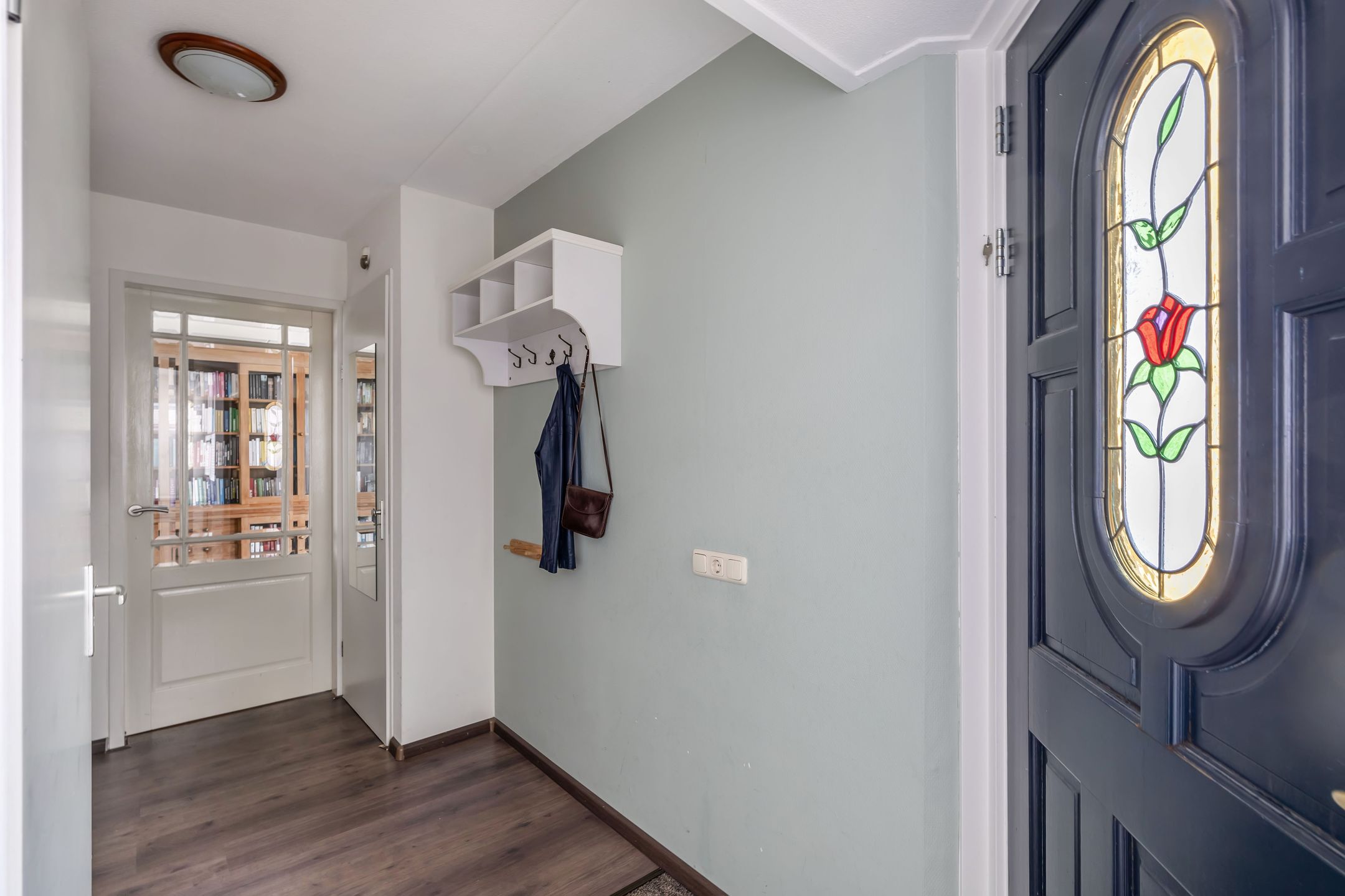 Foto 12 van Voorne 8