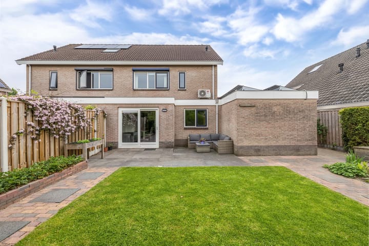 Foto 37 van Voorne 8