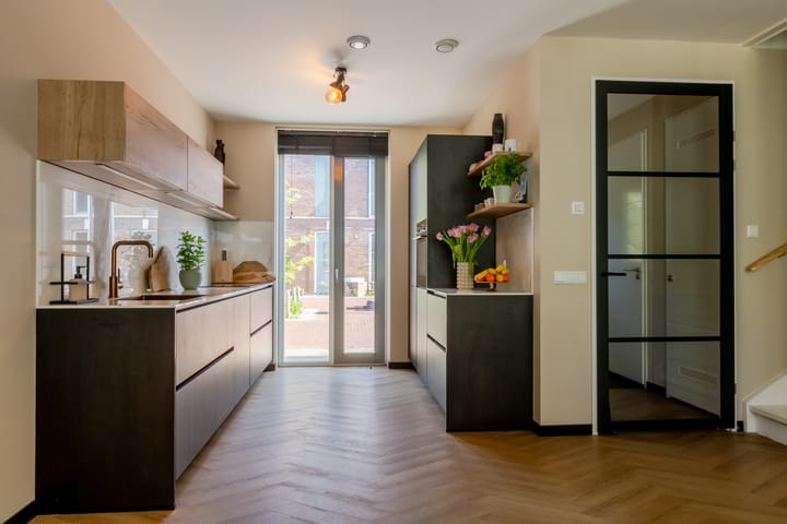 Foto 16 van Brouwhuisstraat 18-B