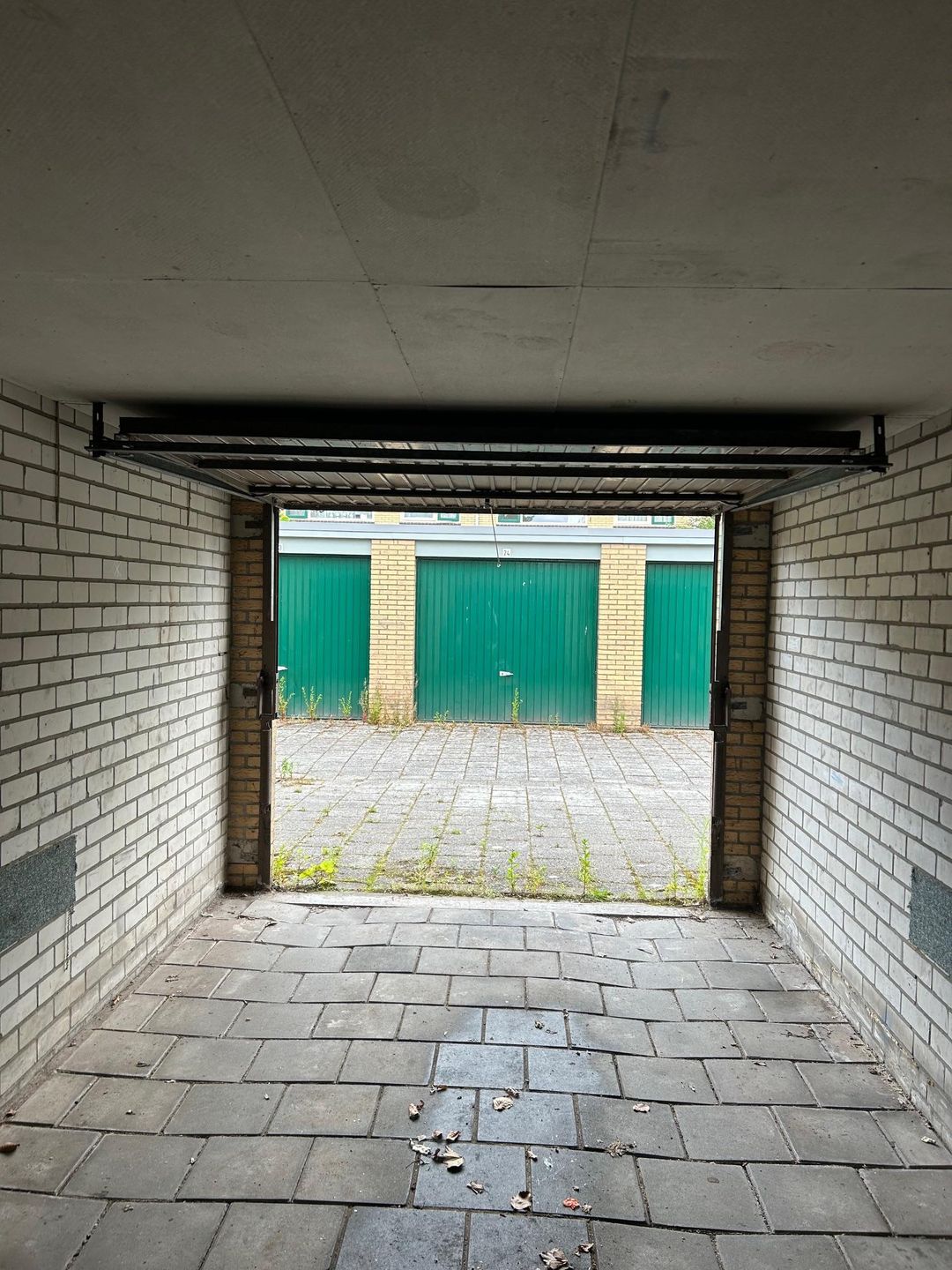 Foto 7 van Planetenlaan ong. 4 GARAGES