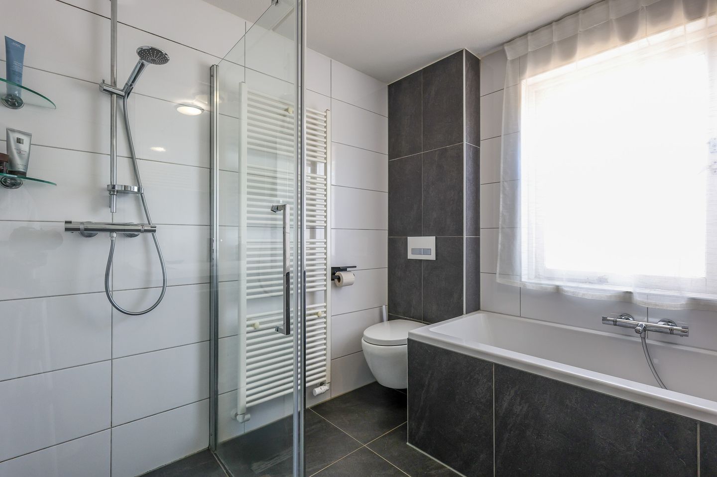 Foto 29 van Engelsbergenstraat 39