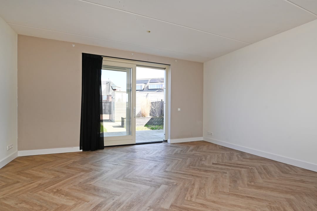 Photo 8 of Corry Brokkenstraat 30
