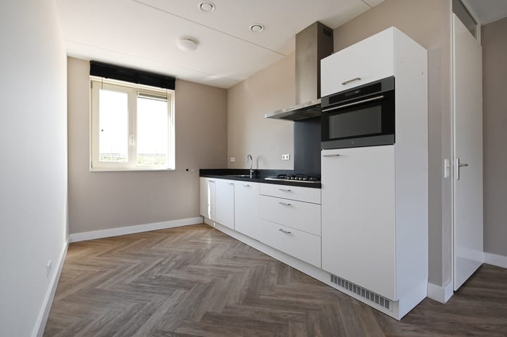 Foto 12 van Corry Brokkenstraat 30