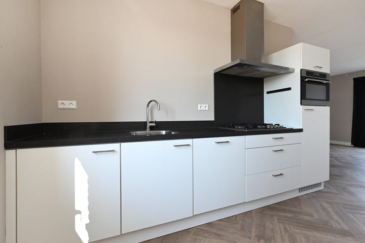 Foto 14 van Corry Brokkenstraat 30