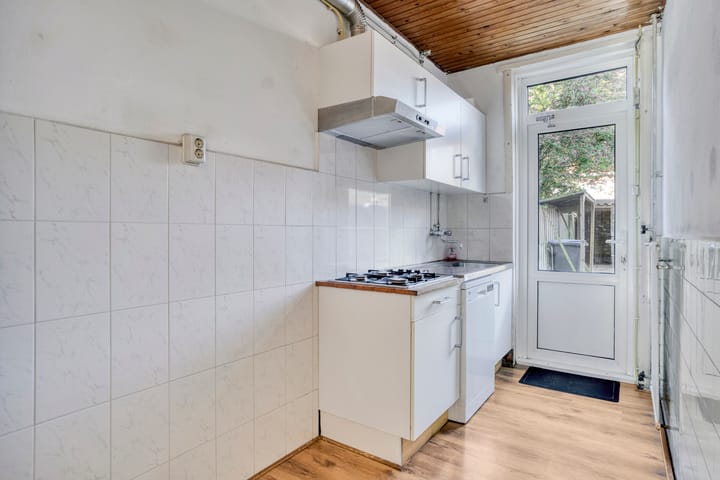 Photo 12 of Moerdijkstraat 2