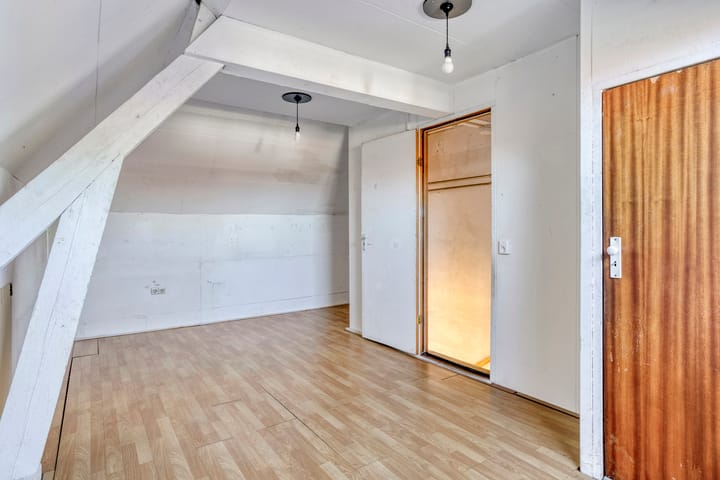 Photo 22 of Moerdijkstraat 2