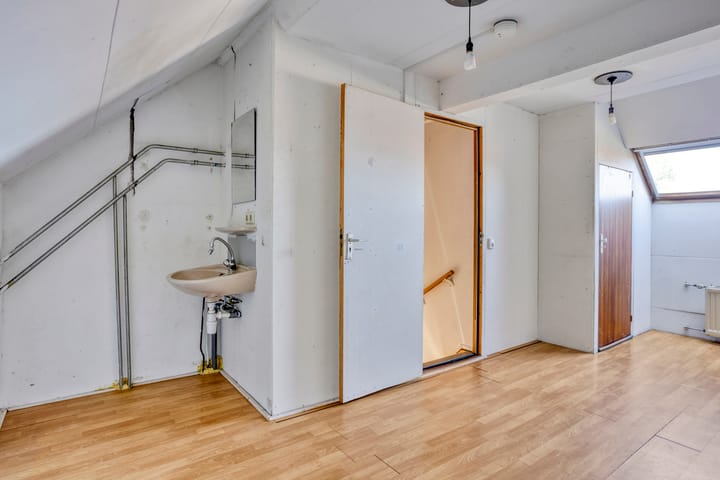 Photo 23 of Moerdijkstraat 2